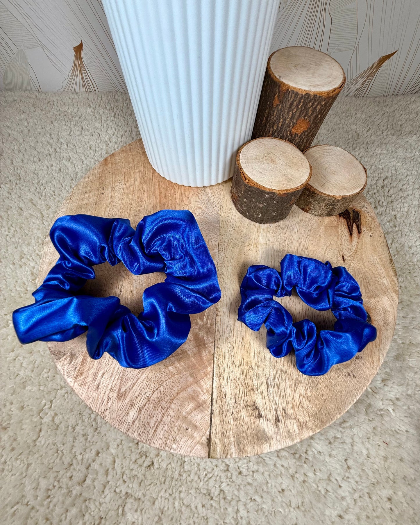 Câlins et Rêves chouchous satin bleu roi