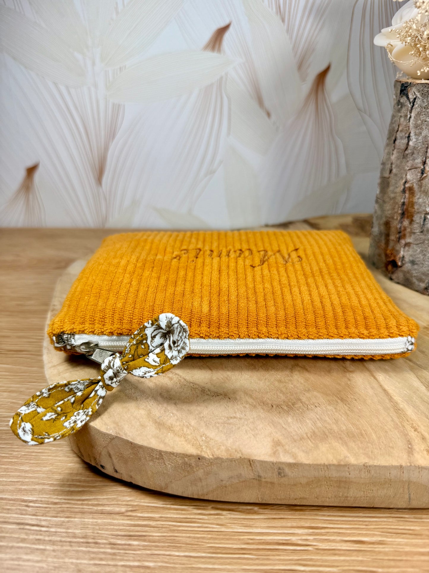 Câlins et Rêves petite pochette velours côtelé jaune