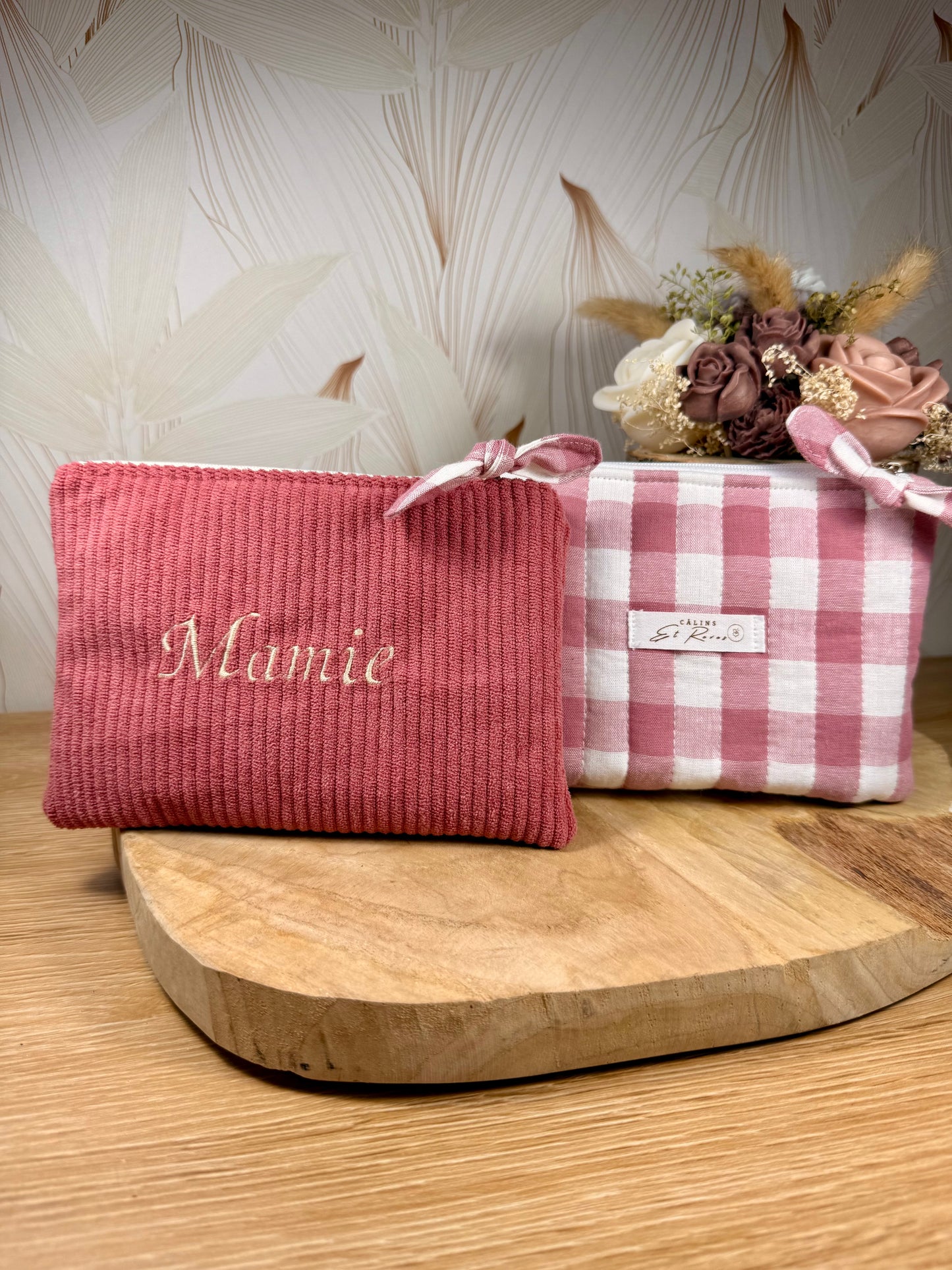 Câlins et Rêves petite pochette velours côtelés vieux rose vichy rose