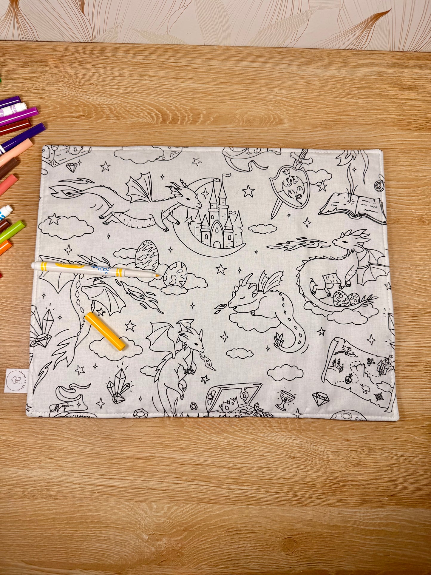 Câlins et Rêves set de table à colorier dragon