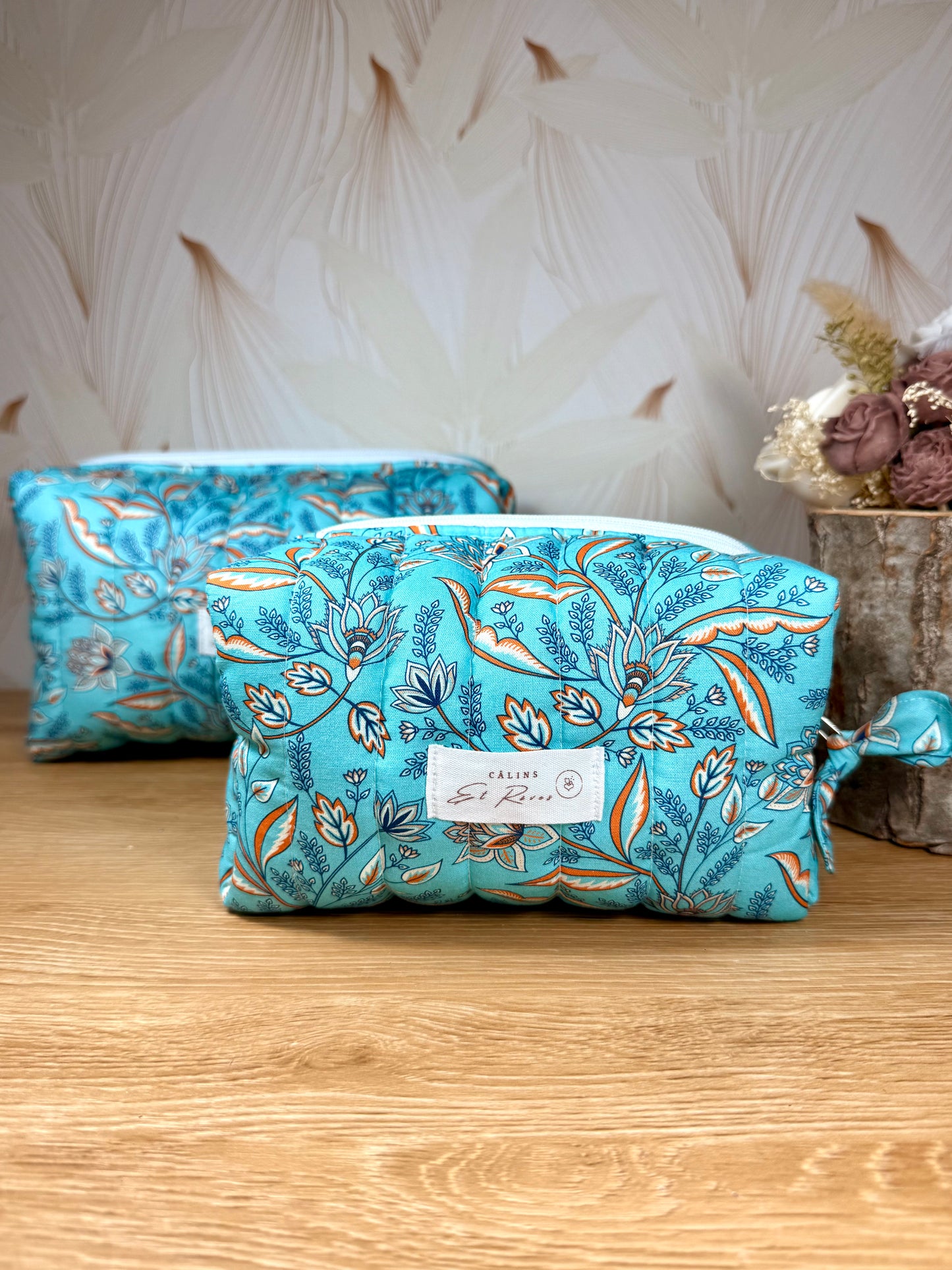 Calins et Reves trousse de toilette Arabesque bleu clair