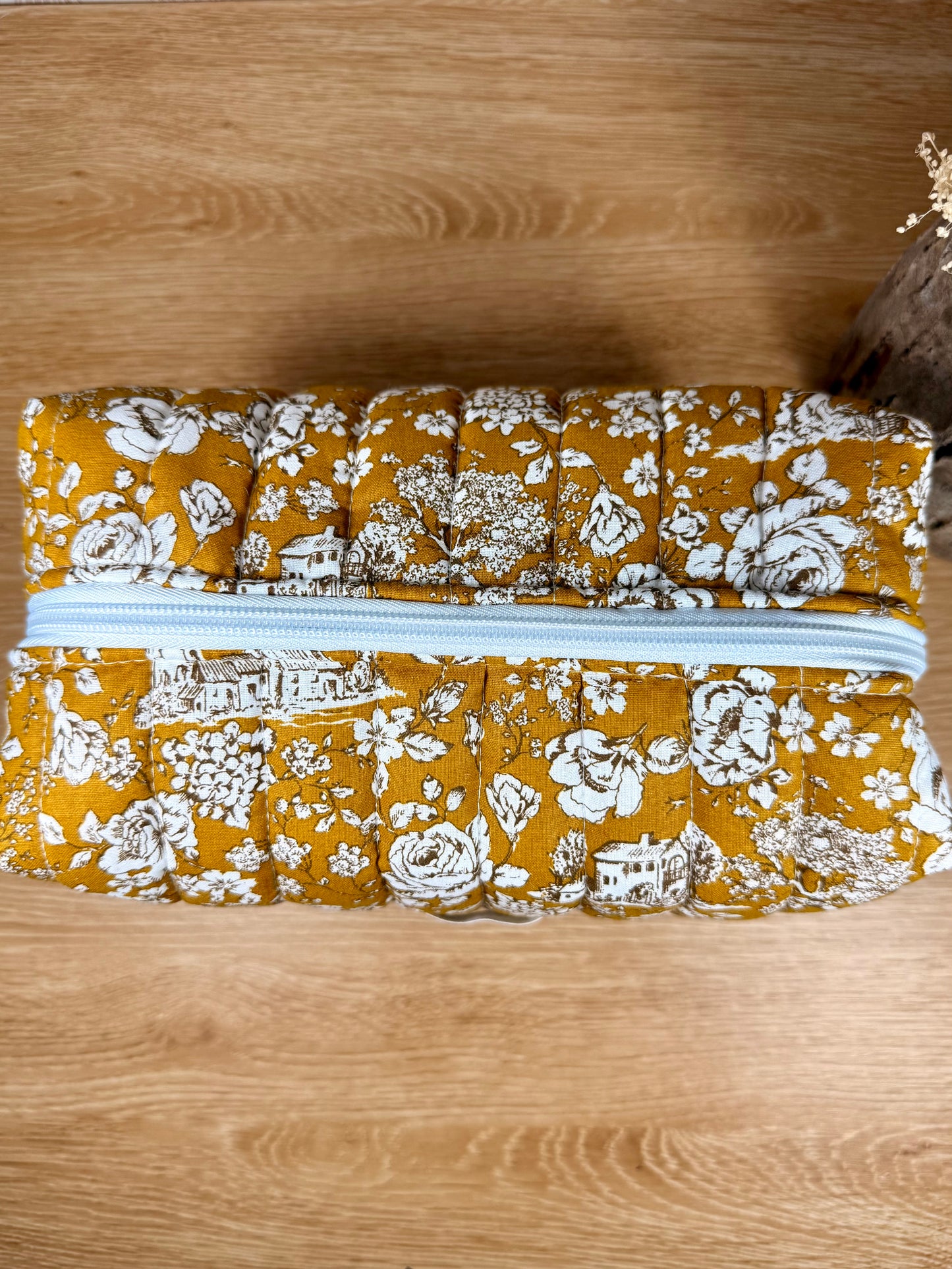 Calins et Reves trousse de toilette Bucolique moutarde