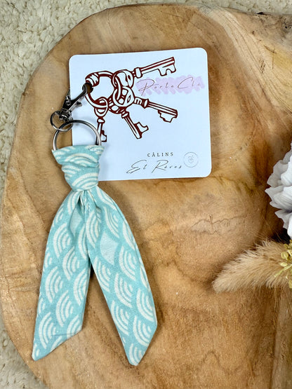 Câlins et Rêves porte clé éventails bleu
