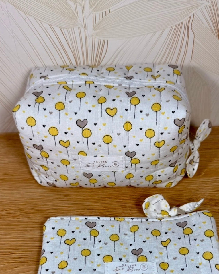 calins et reves trousse de toilette matelassee ballon coeur