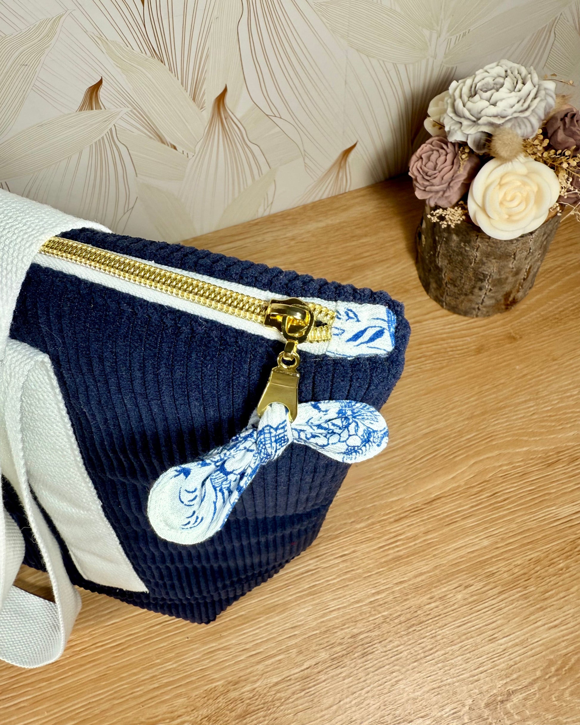 Calins et Reves sac personnalise velours bleu jouy bleu