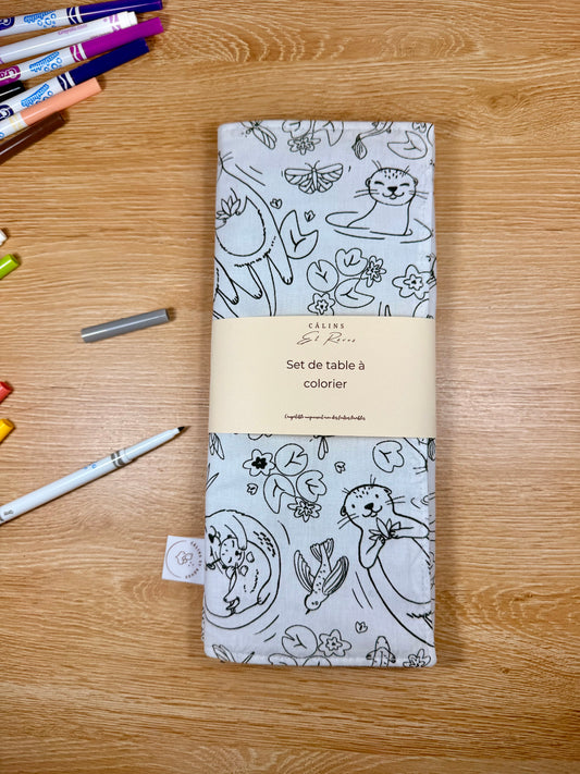 Câlins et Rêves set de table à colorier Loutre