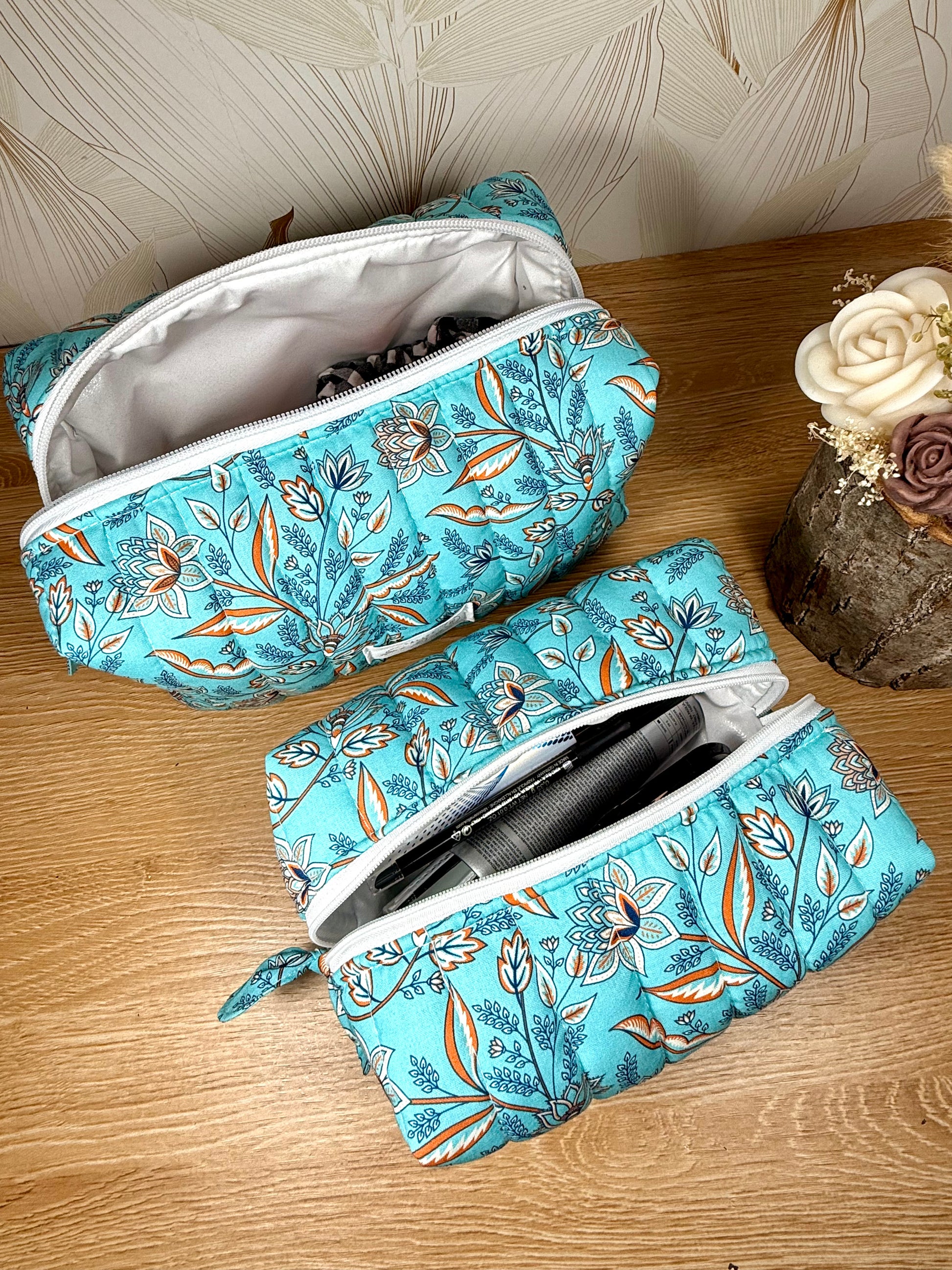 Calins et Reves trousse de toilette Arabesque bleu clair