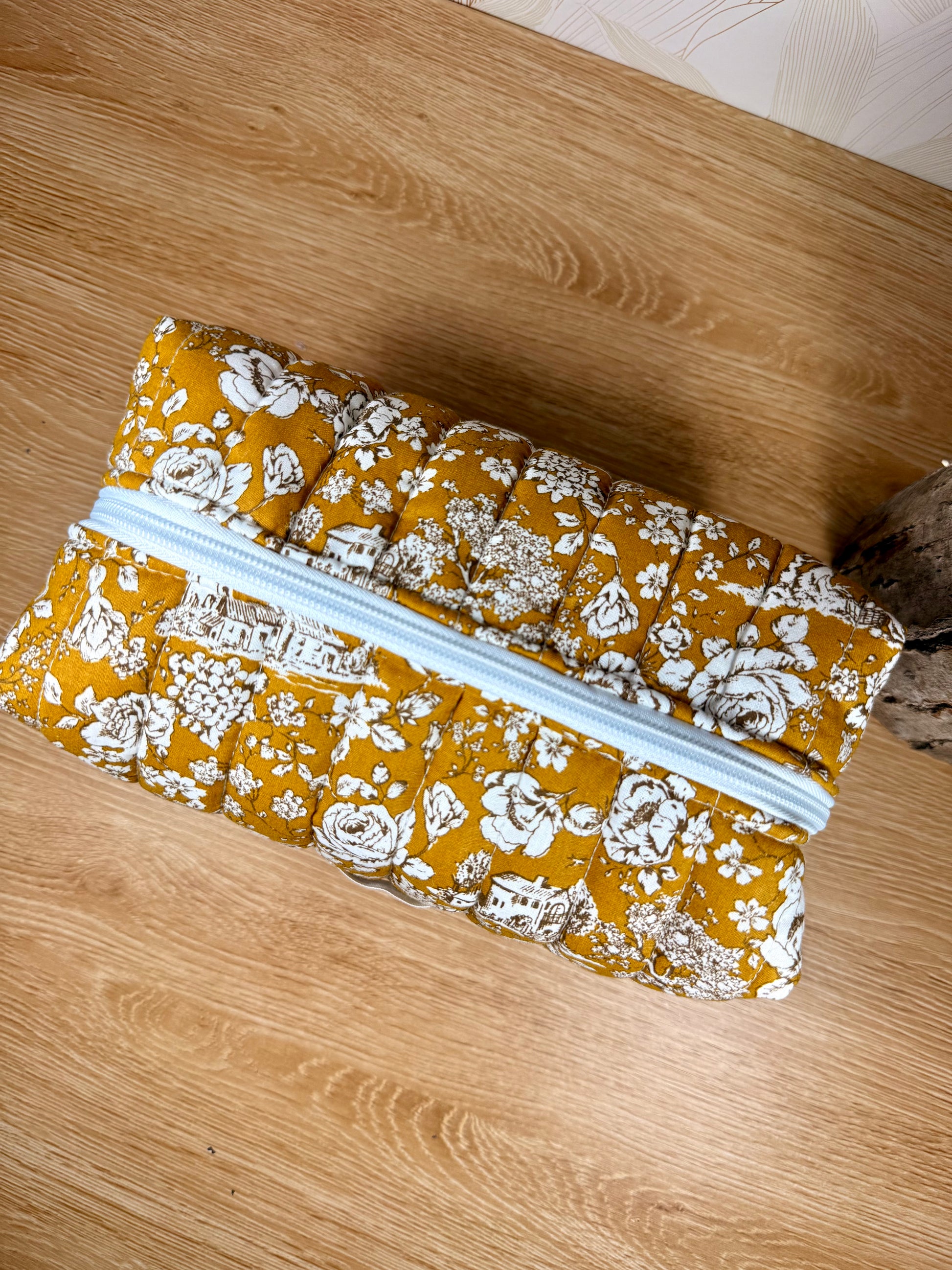 Calins et Reves trousse de toilette Bucolique moutarde