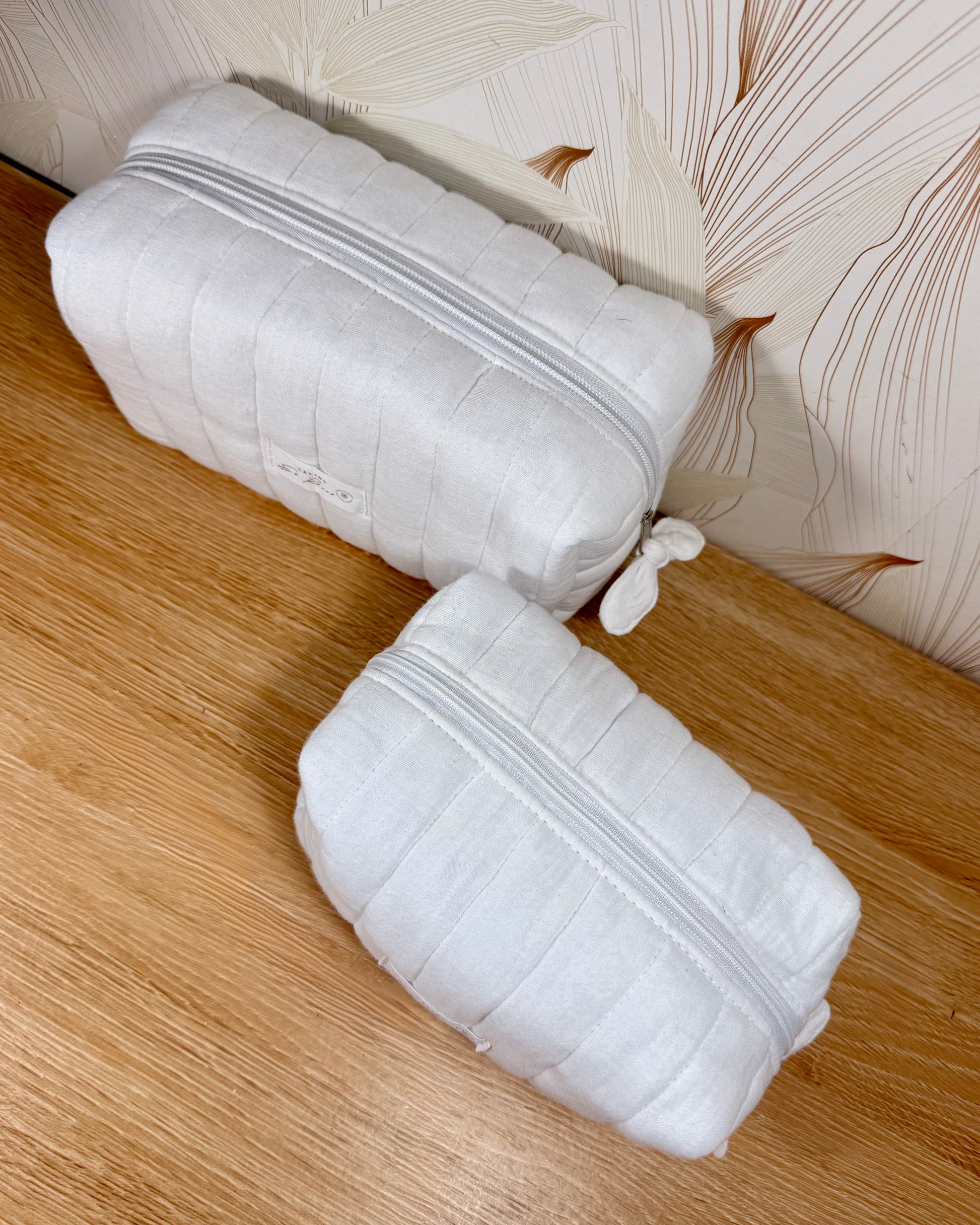 Calins et Reves trousse de toilette matelassee double gaze blanc