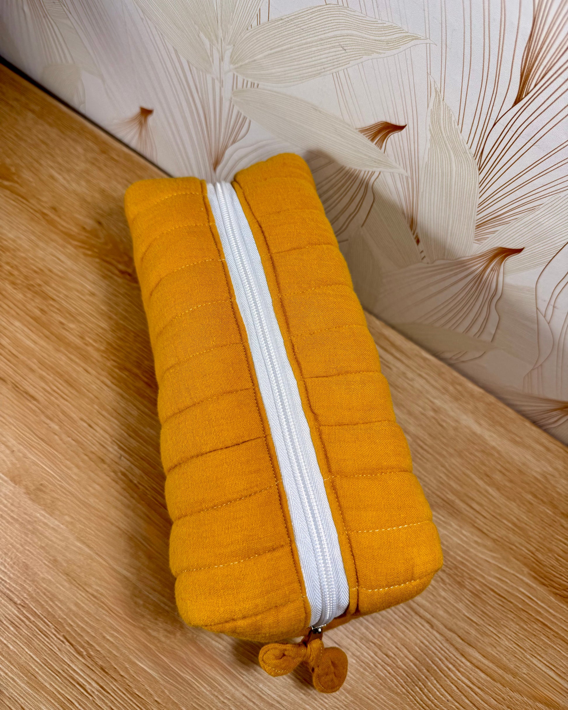 Calins et Reves trousse de toilette matelassee double gaze moutarde