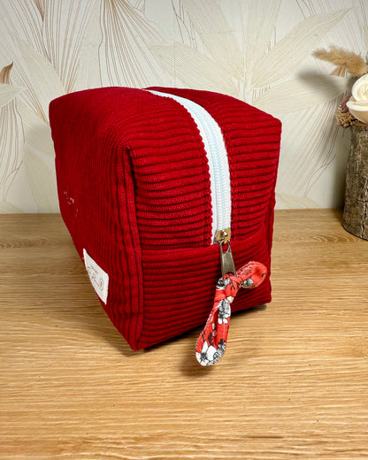 Calins et Reves Trousse de toilette personnalisée velours rouge corail 