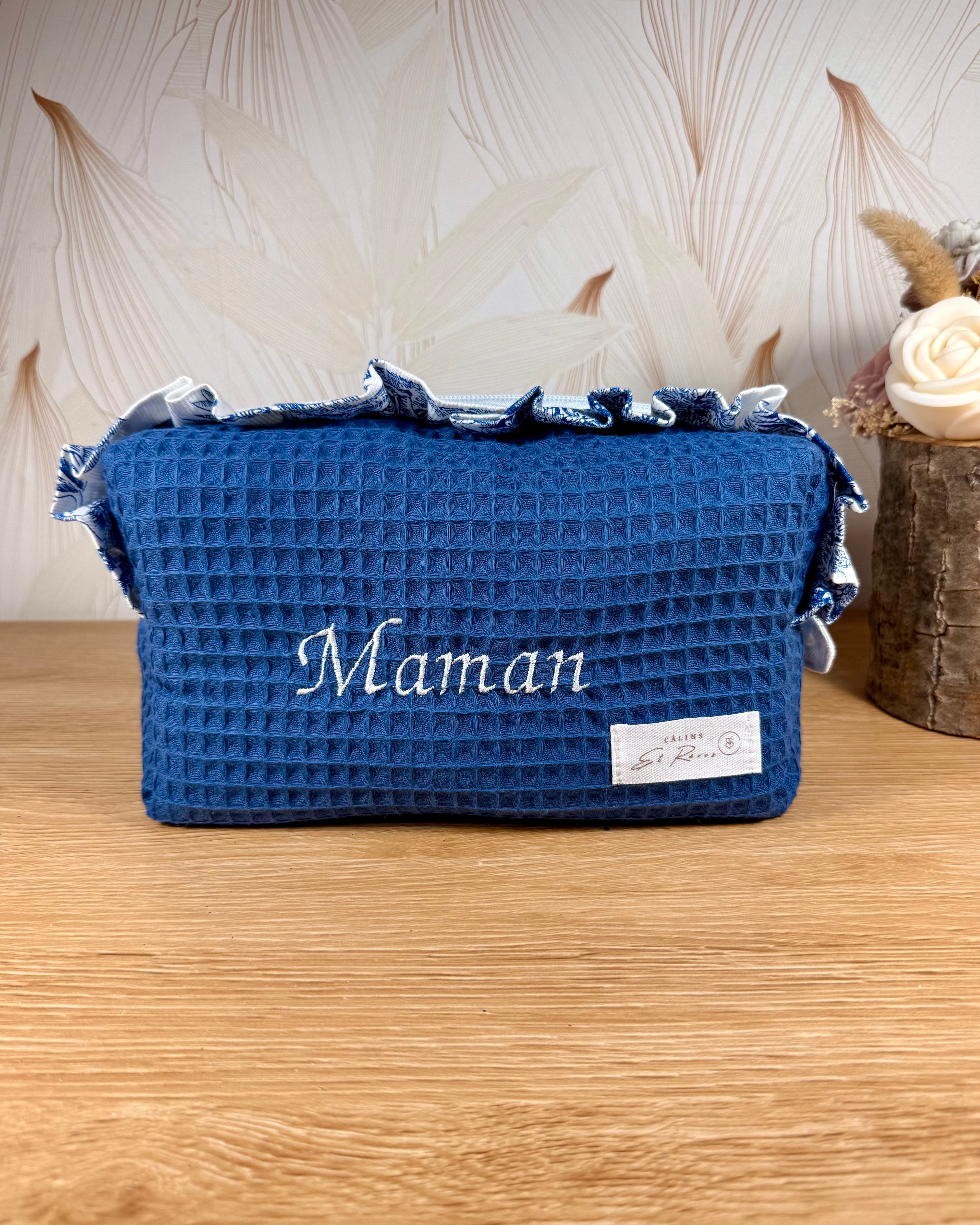 Calins et Reves Trousse de toilette personnalisée nid d'abeille bleu jouy bleu